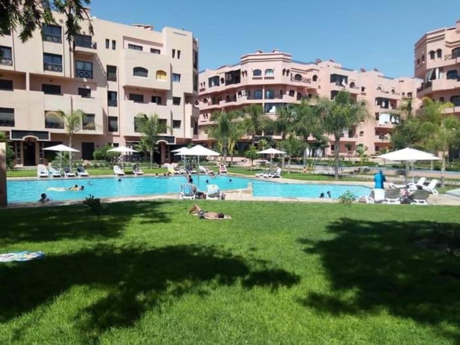 Appartement Confortable Avec 5 Piscines Marrakesh Ngoại thất bức ảnh